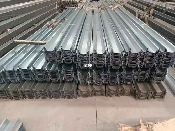 綠色建筑新紀(jì)元 BIPV系統(tǒng)中的光伏支架、防水槽與電纜橋架制造解析